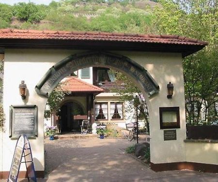 尼德萨勒霍夫兰德酒店 Schloßböckelheim 外观 照片
